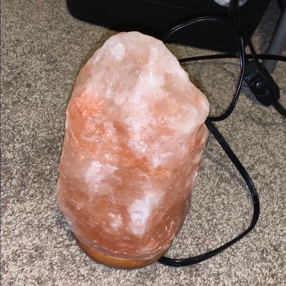 Himalayan salt lamp